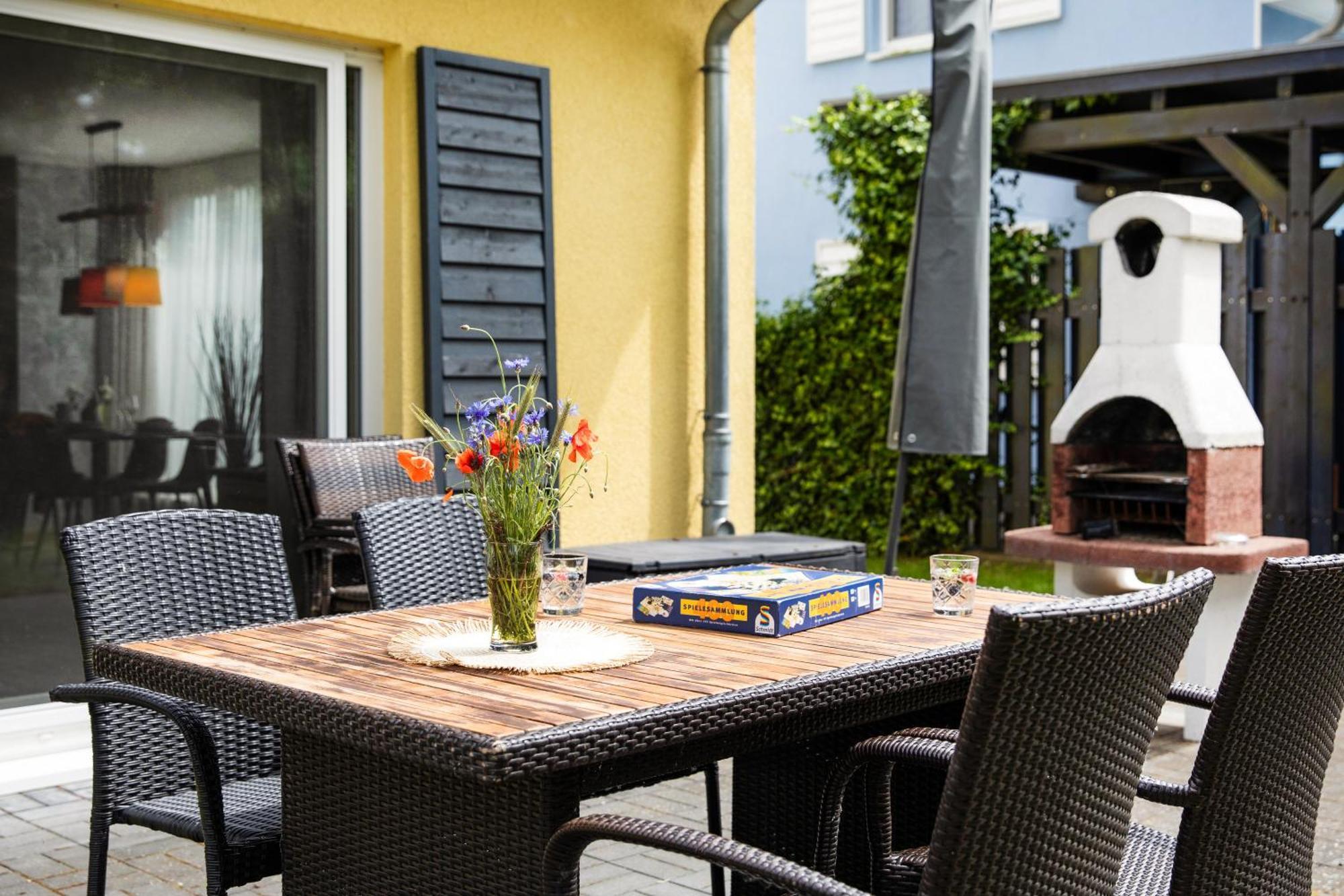 Haus Seerose - Ferienhaus Mit Garten Nahe Fleesensee Fuer Natur Und Erholung Göhren-Lebbin Eksteriør billede